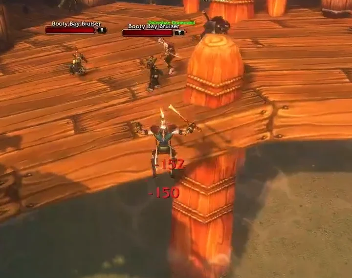 Ein Gnom fliegt vom Pier von Booty Bay über den Hafen.